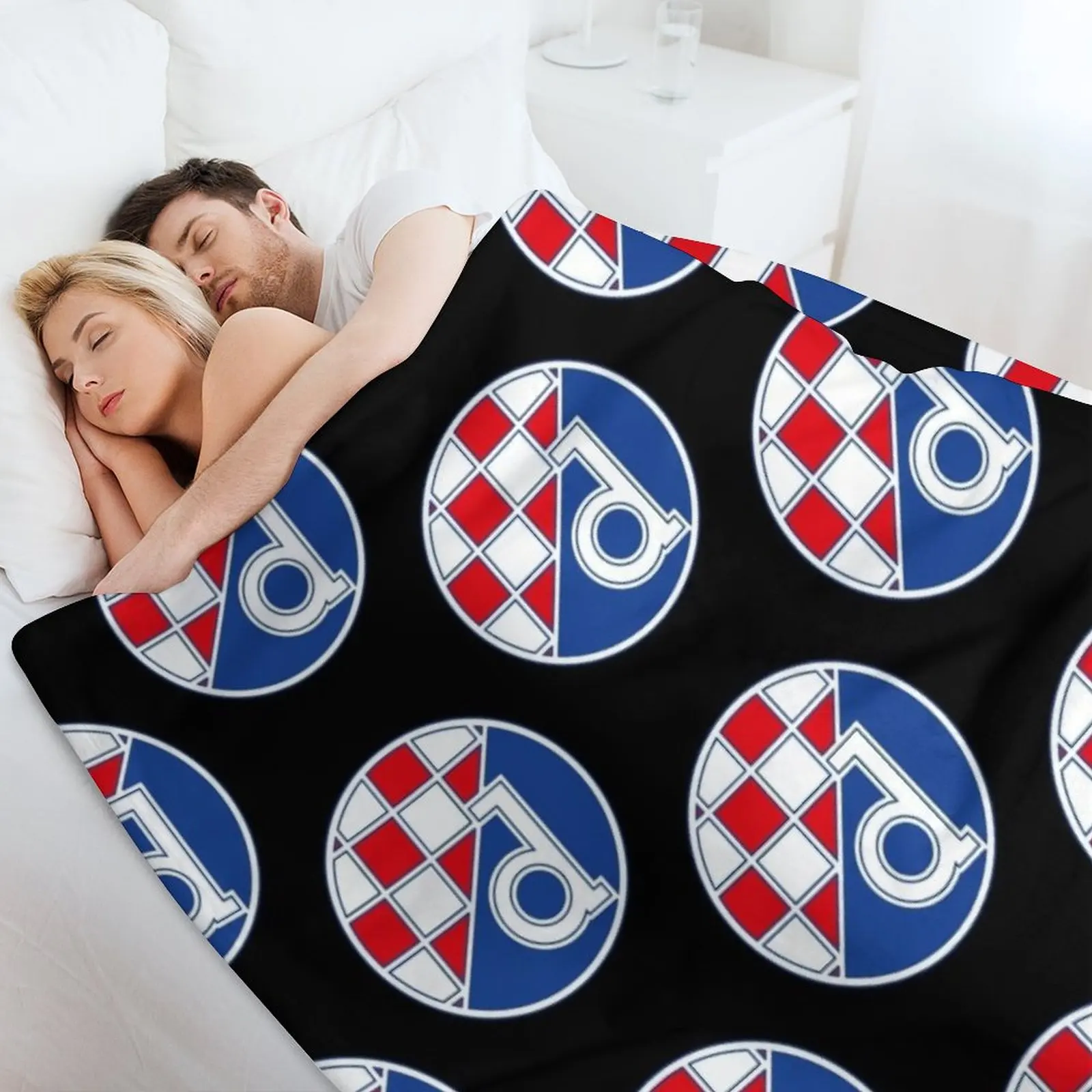 Dinamo Zagreb Throw Blanket Ye - 3D Printing Zagreb 评论和价格